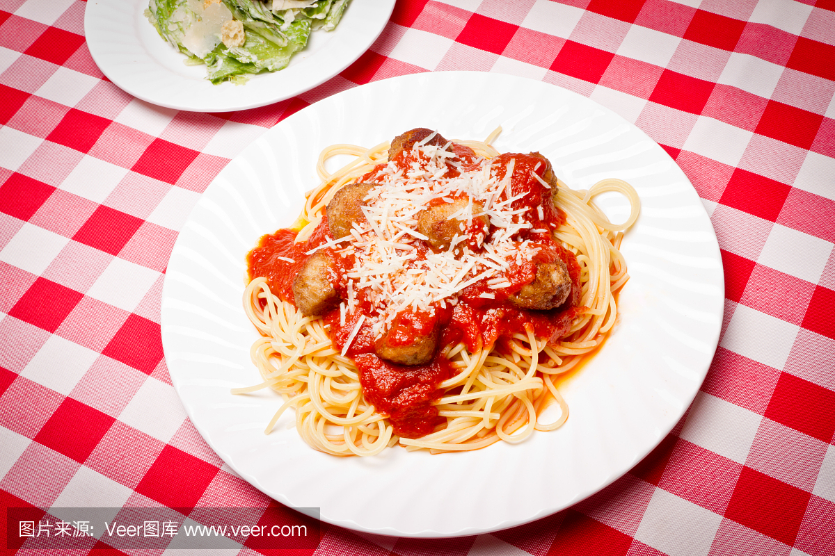 意大利番茄牛肉面,意式炸酱面,肉末番茄芝士通