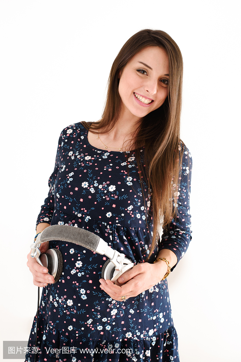 未出生的宝宝听音乐