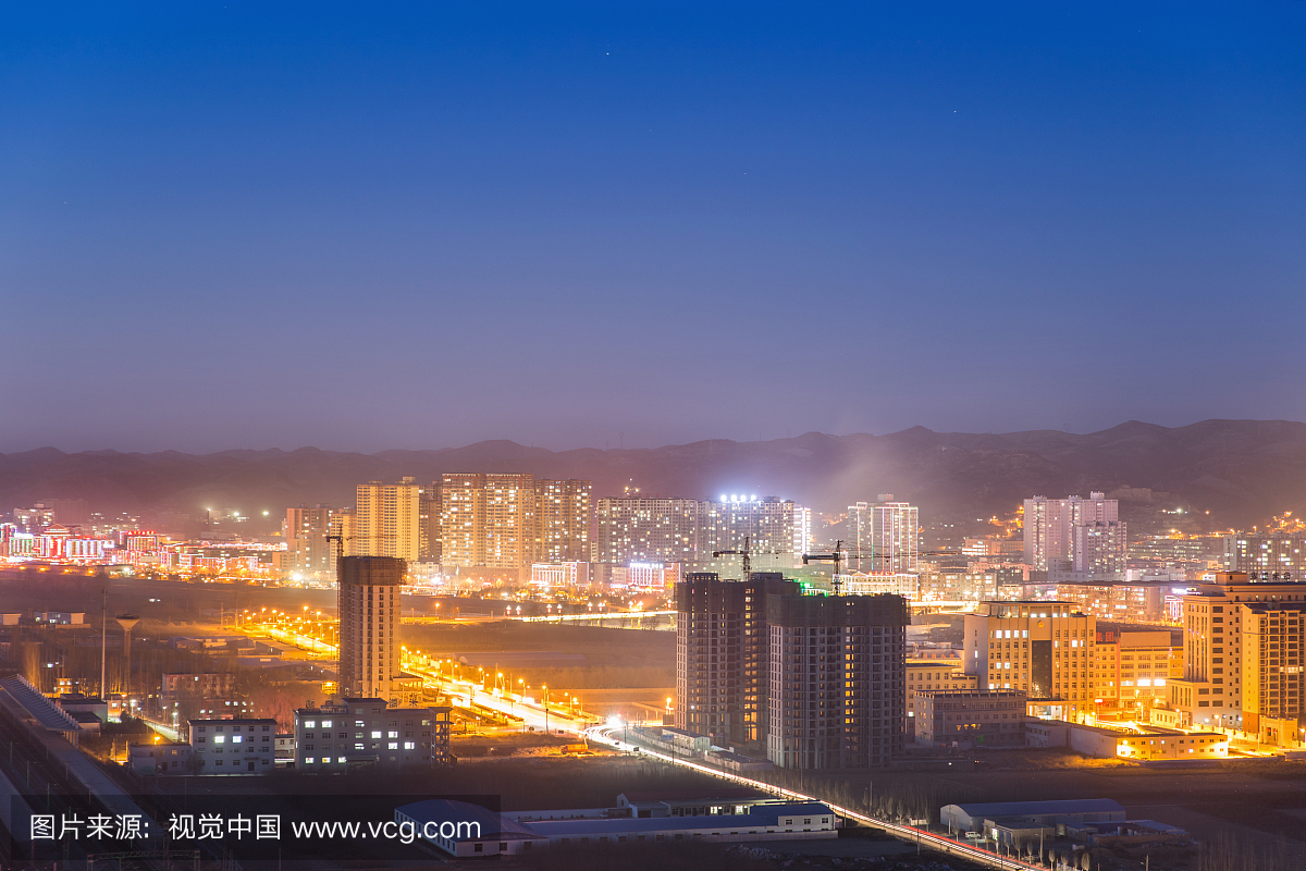 陕北米脂县城和氯碱厂夜景