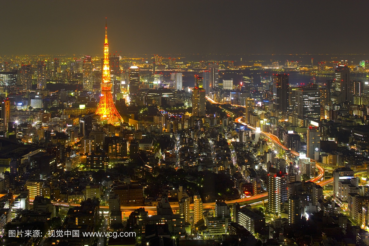 日本东京都港区六本木东京塔的夜景。