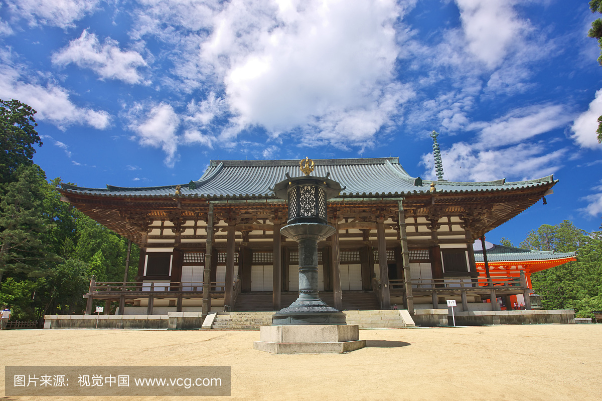 高法国,高野大山,无人,神仙野山蓝色鱼英语怎么说图片