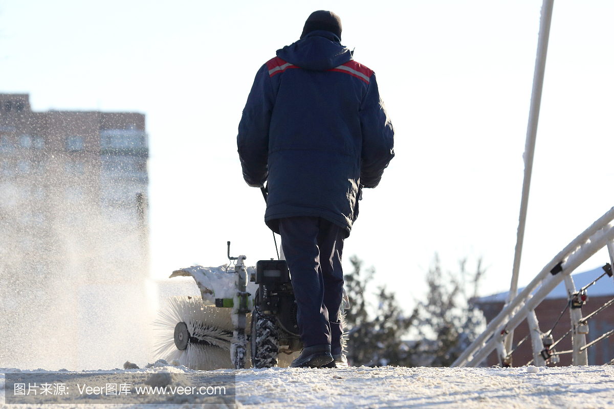 北安市东风大运扫雪车_新型除雪车报价万金体育下载app