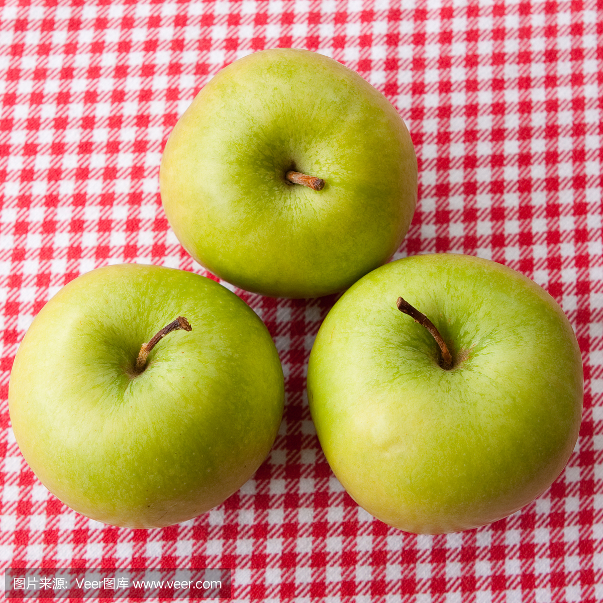 三个苹果