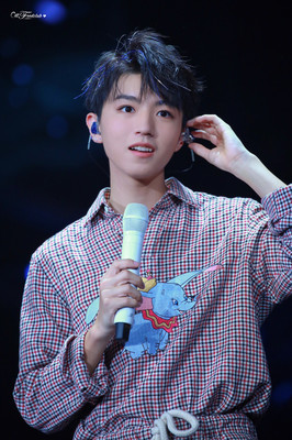 2018.09.22 王俊凯19岁此刻之外生日会×cr 2018.09.22 王俊凯19岁此刻之外生日会×cr