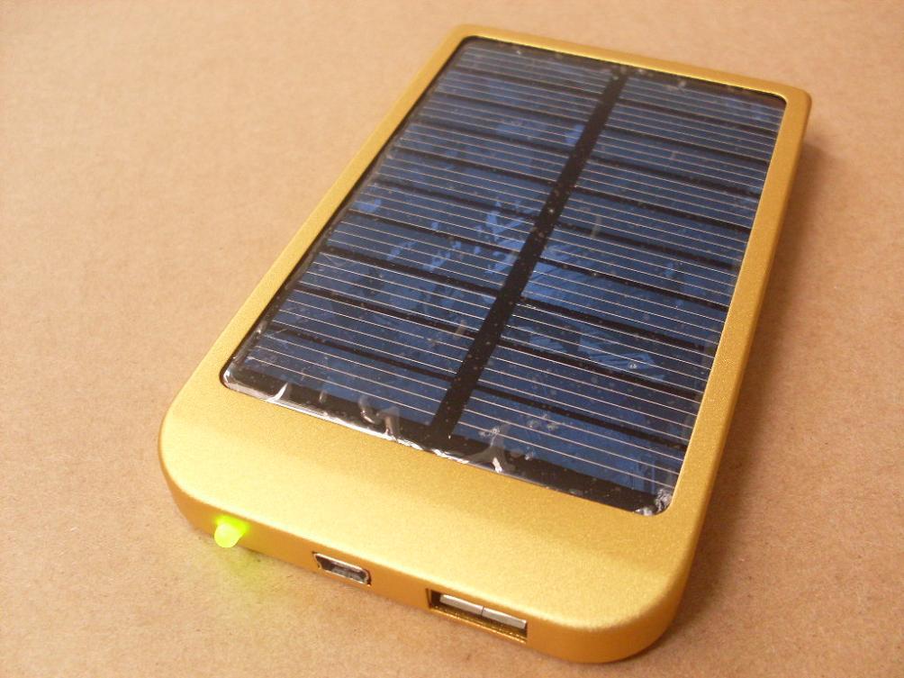 指纹充电真的能充电吗_太阳能手机充电与充电宝充电_太阳能充电手机