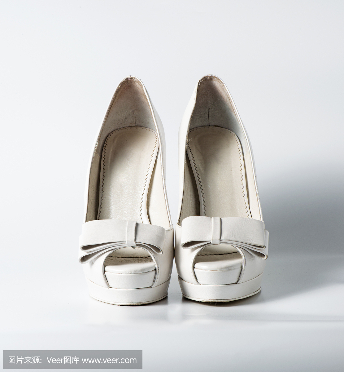 细高跟鞋,尖头细跟鞋,尖头皮鞋,细鞋跟