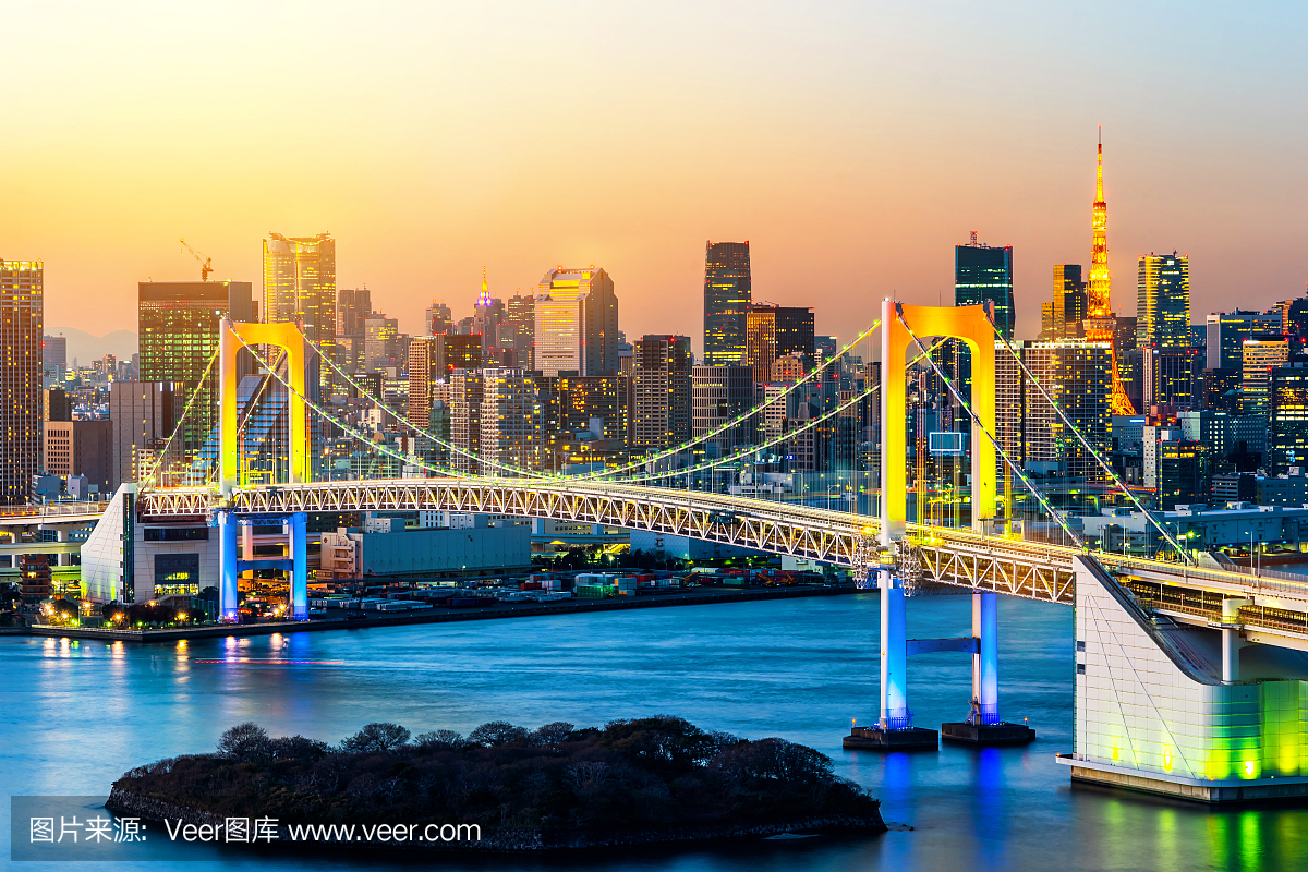 全景现代城市天际线鸟眼鸟瞰图的台场,东京塔