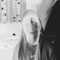 伤感的qq闪动头像男生大全200x200的闪闪的-37kb