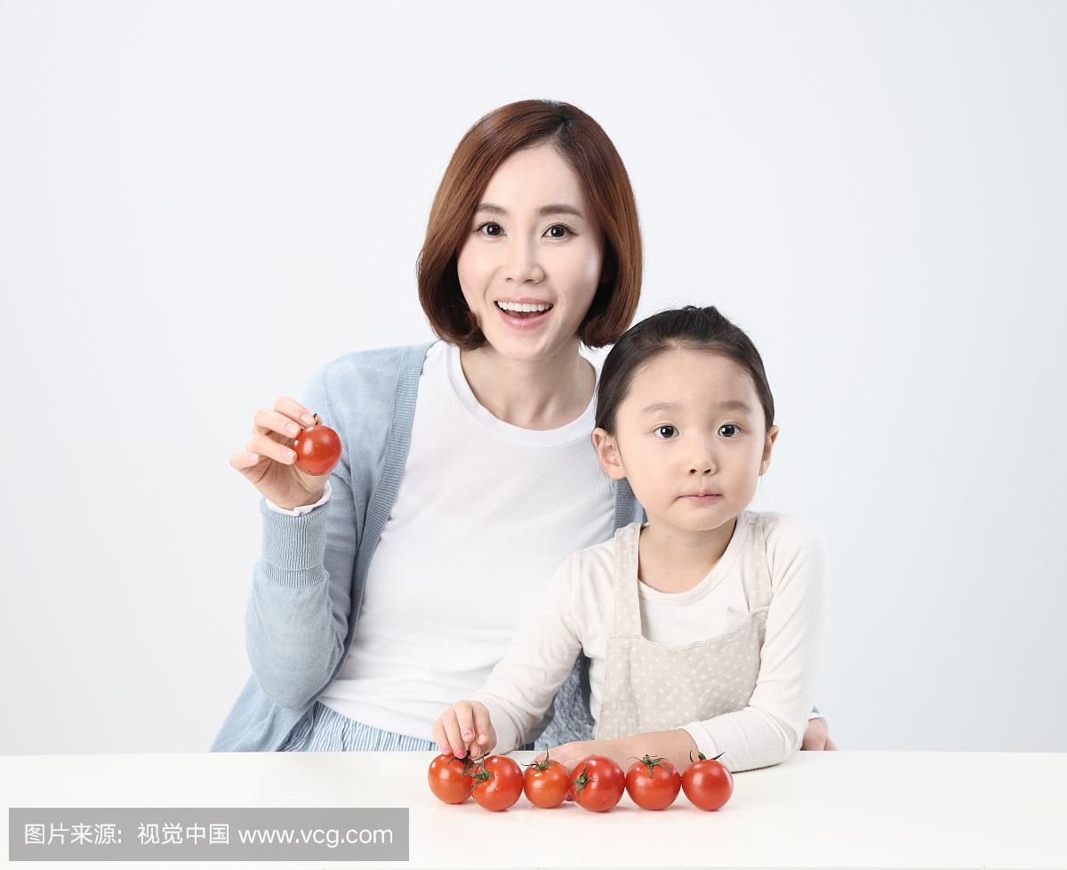 中年女人,女儿,30岁到34岁,母亲