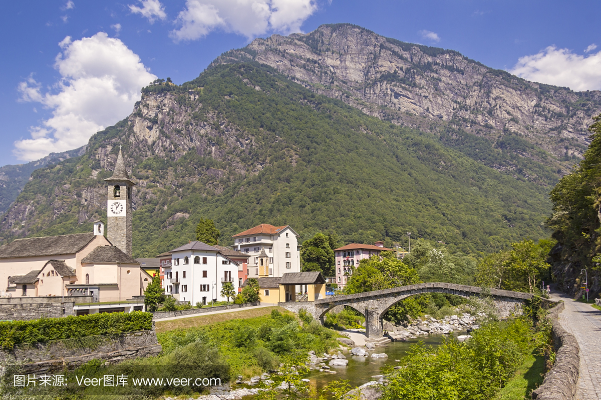 马吉亚溪谷,马奇雅谷,马基雅山谷,马基亚山谷