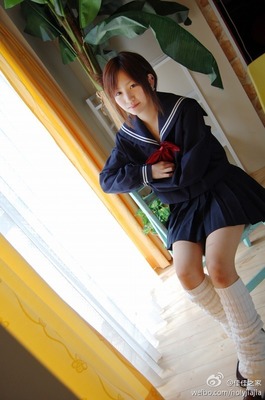 街上穿泡泡袜美女头像 泡泡袜番号 泡泡袜美女-98kb