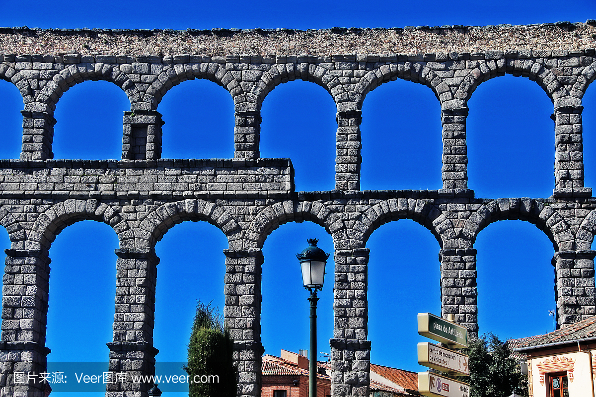塞戈维亚罗马渡槽(渡槽桥)是保存最完好的罗马