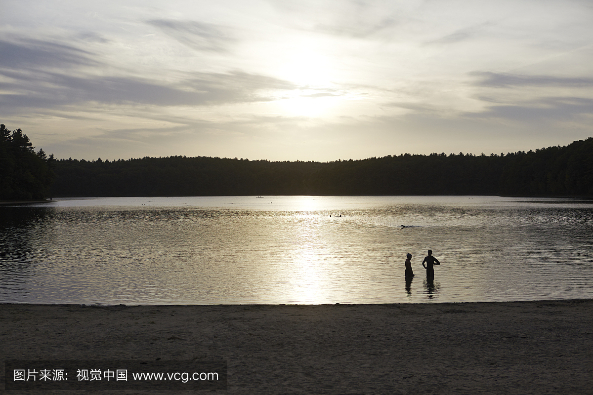文学硕士,水平画幅,游泳,美国