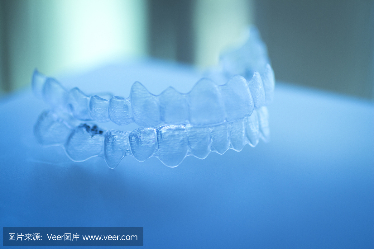 隐形矫治,隐适美,牙齿矫治,透明牙套