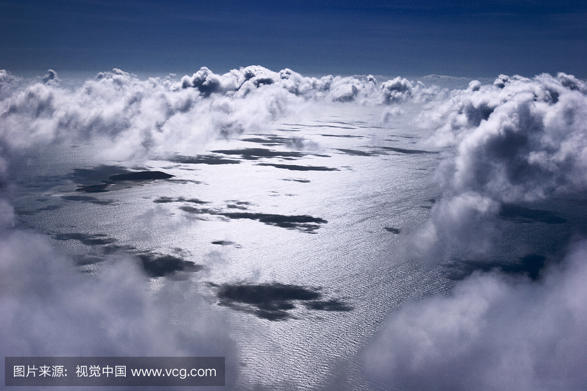 托雷斯海峡上空的云层。