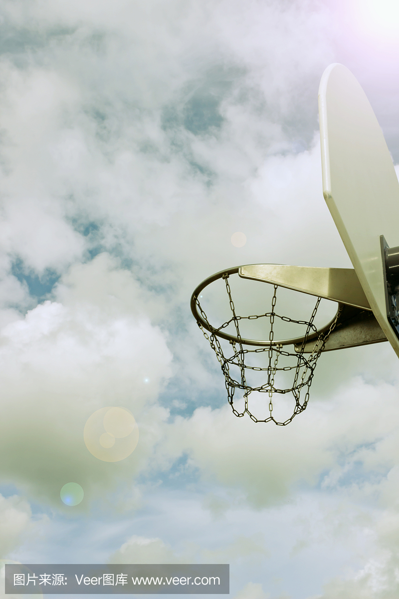 篮球和天空