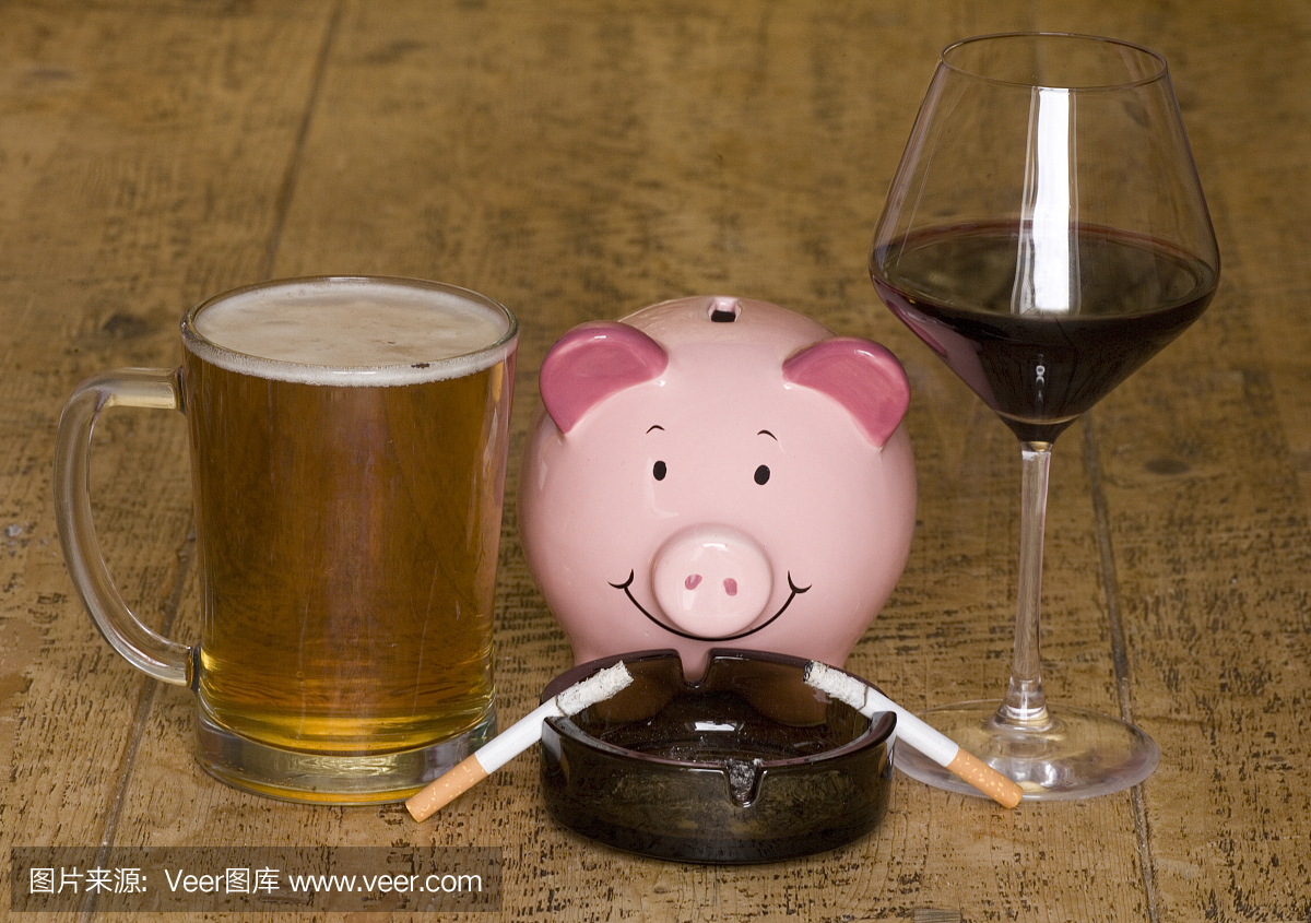 浪费钱吸烟和喝酒