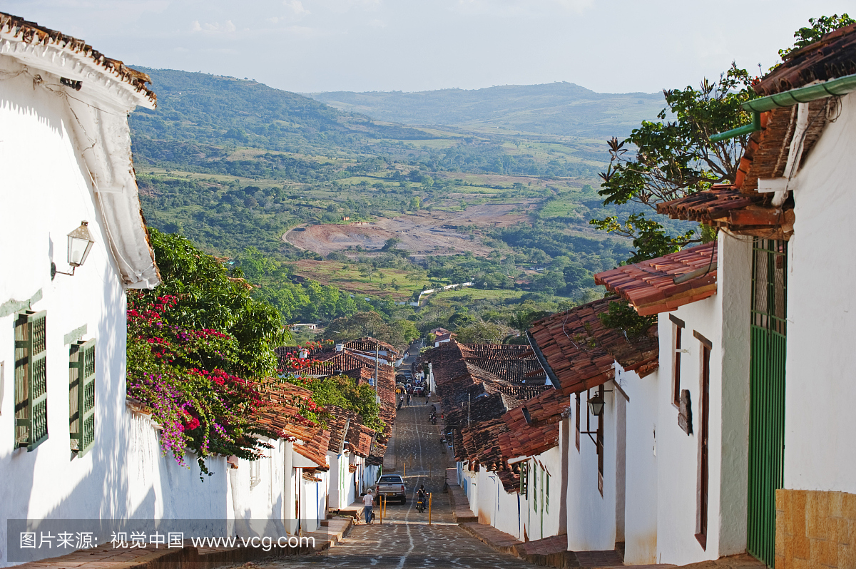 南美洲,哥伦比亚,Barichara,村庄街道和白色洗房