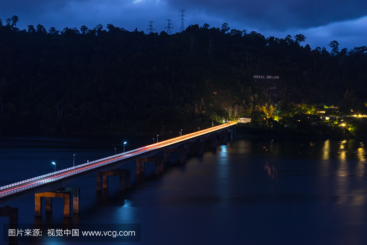 在皇家贝鲁姆州立公园的吊桥