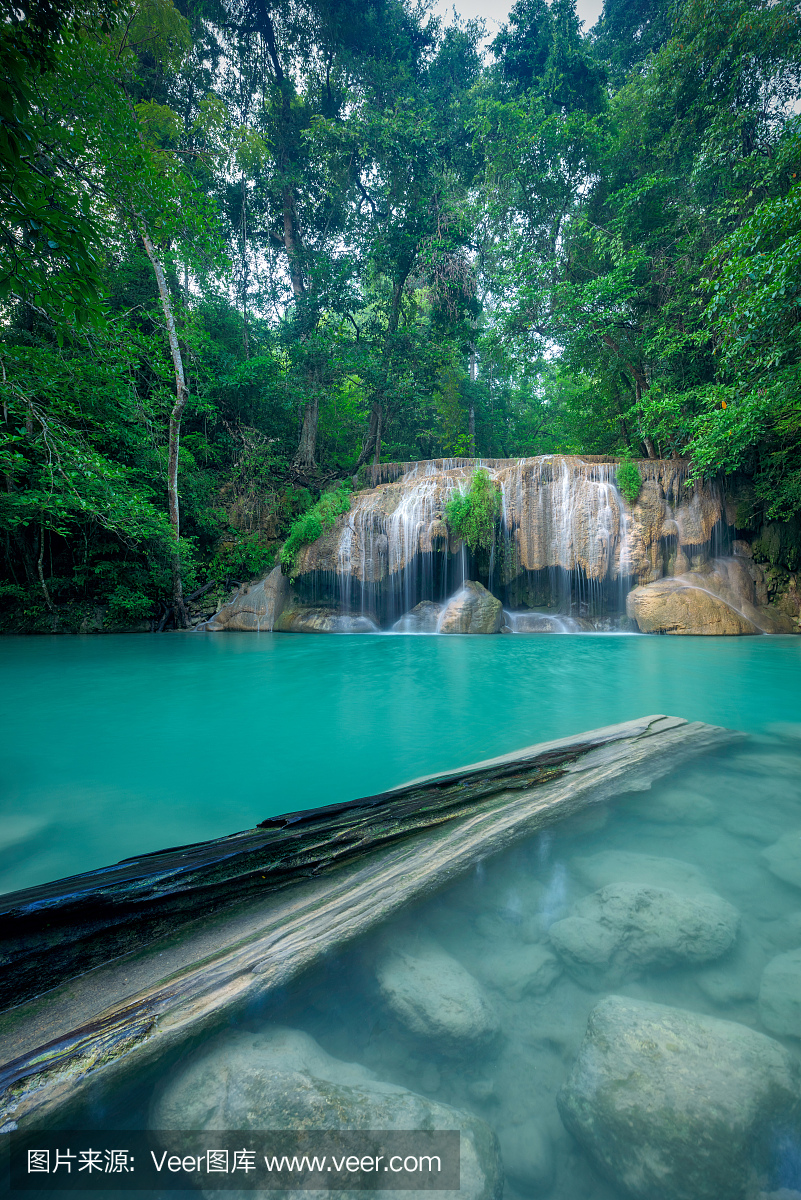 瀑布在埃及瀑布国家公园,北碧北部的森林