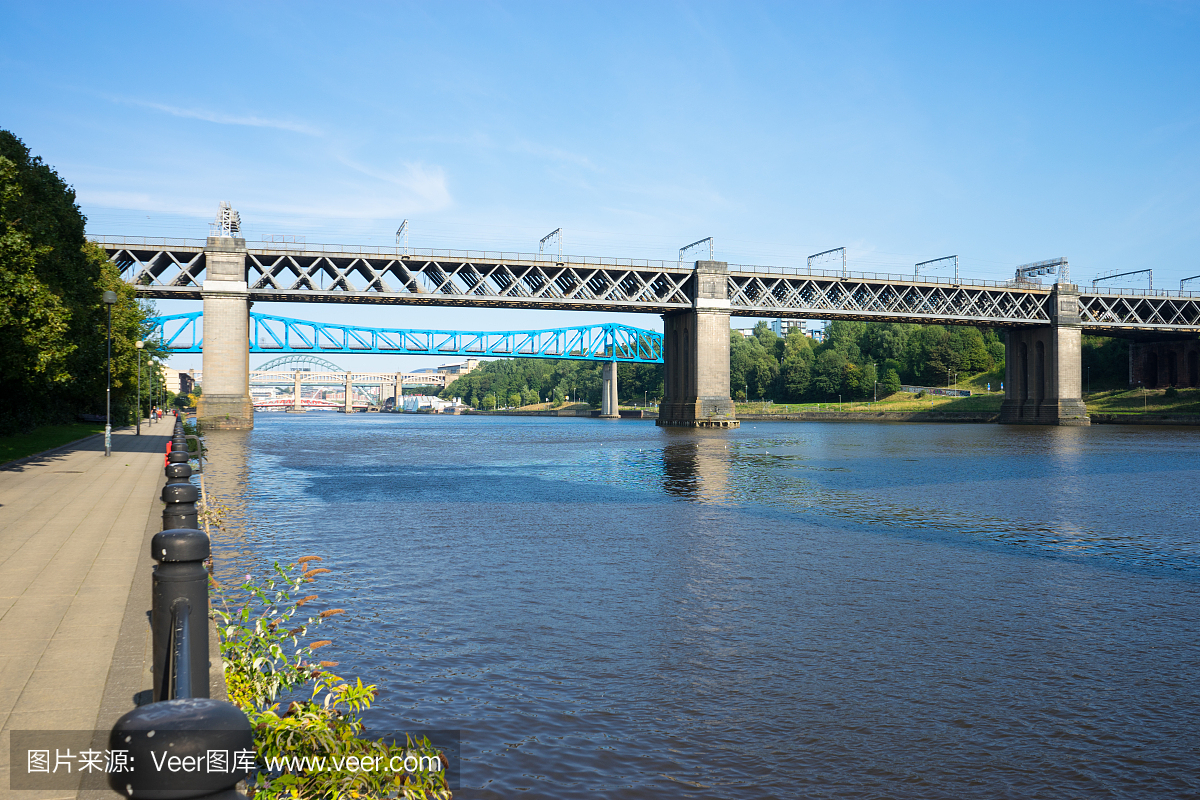 双翼平旋桥,旋开桥,水平旋转式桥,泰因桥