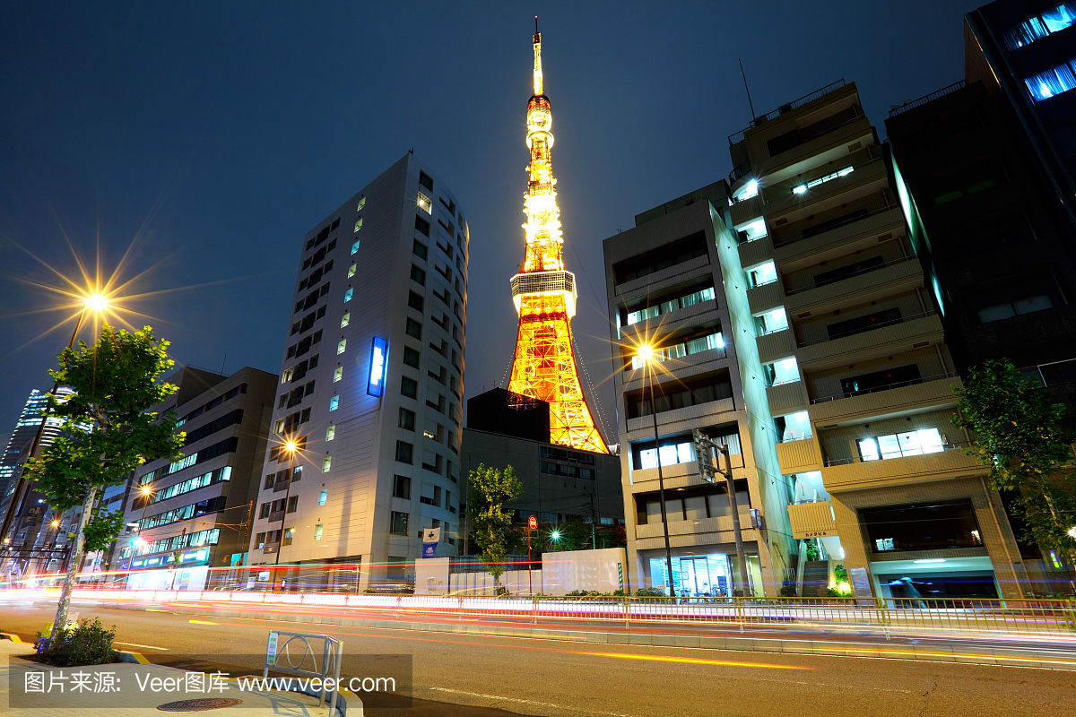 东京塔与交通步道