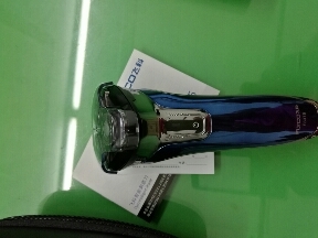飞科 Flyco 电动剃须刀 FS375 充电一小时90分 飞科 Flyco 电动剃须刀 FS375 充电一小时90分