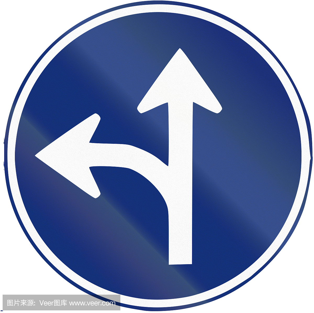 在西班牙使用的路牌 - 左转或直行