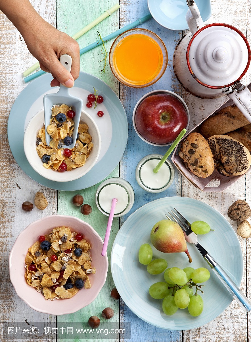 An energy food breakfast with cereals, fruit, bre