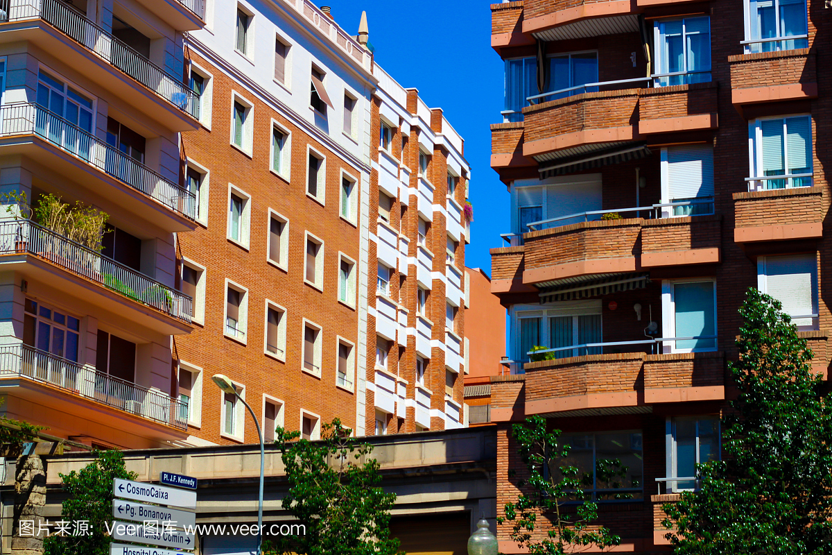 巴塞罗那住宅区现代建筑街道