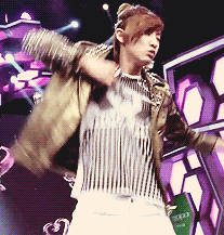 exo朴灿烈动态头像_动态头像_qq头像大全 - q-203kb