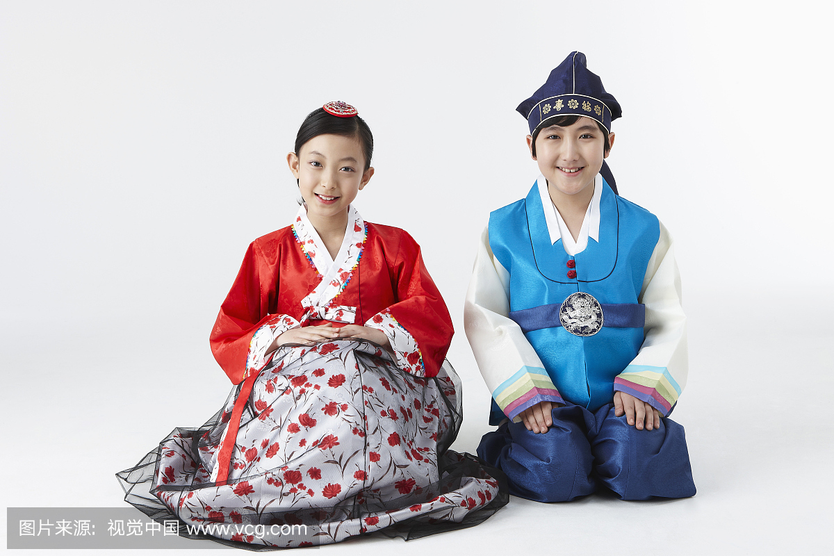 韩国传统服装中的男孩和女孩,韩国人