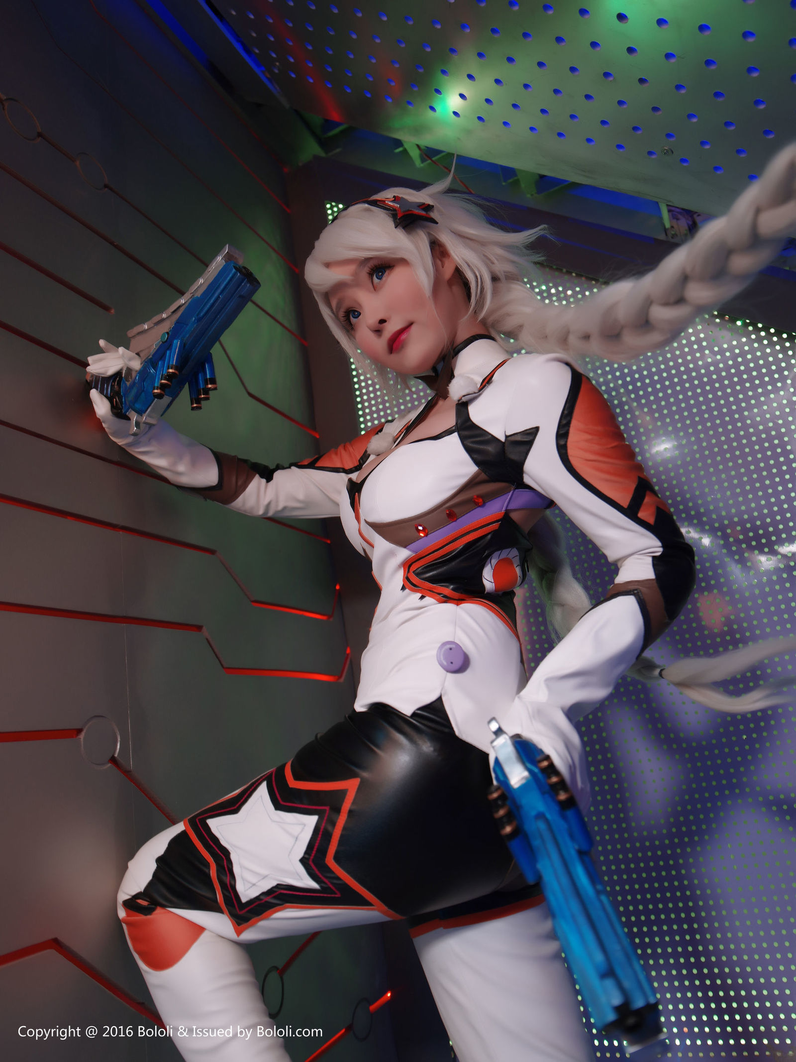 【COS福利】神级琪亚娜COS