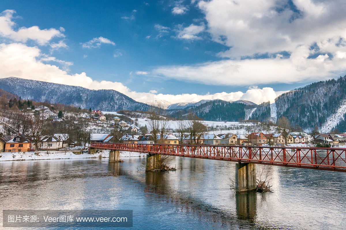 Nezbudska Lucka斯洛伐克村庄在Strecno附近