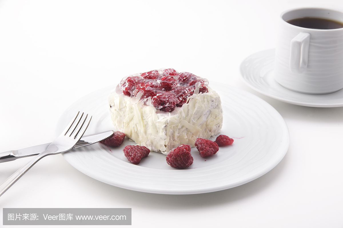 准备吃蓝莓芝士蛋糕