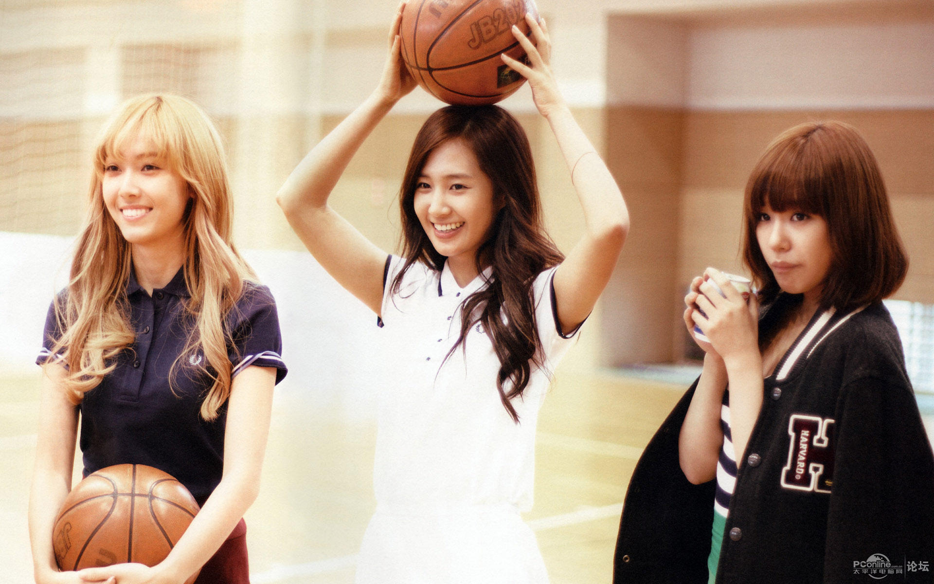 美女组合少女时代最新写真宽屏高清壁纸(12)_-348kb