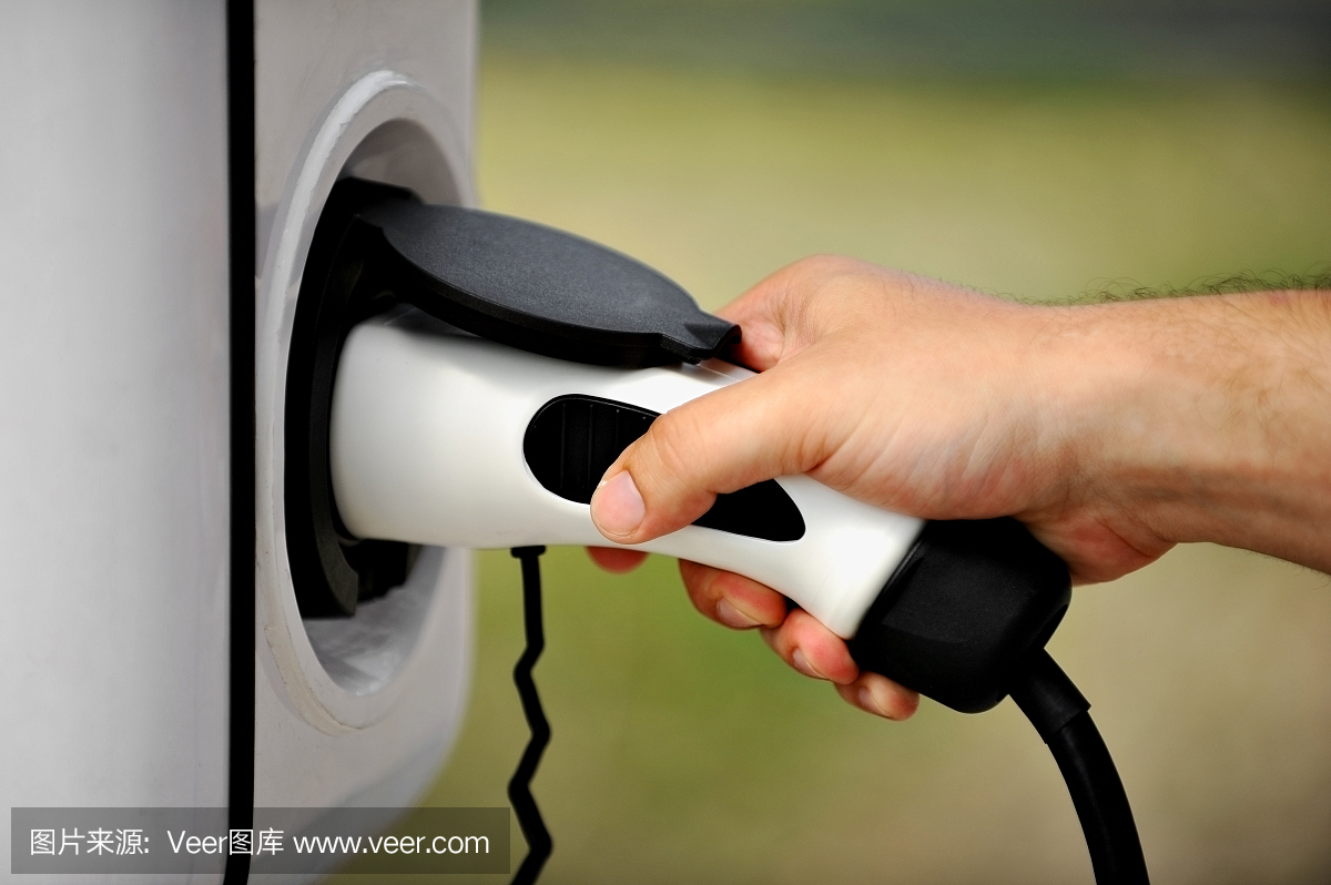 电动汽车、插头插座等有新规 11月1日起将实施一批国家标准